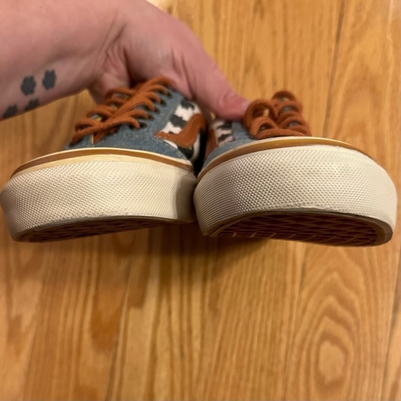 VANS Old Skool TOY STORY Disney Pixar Woody Cow Denim Men 6.5 Women 8 - Picture 4 of 16